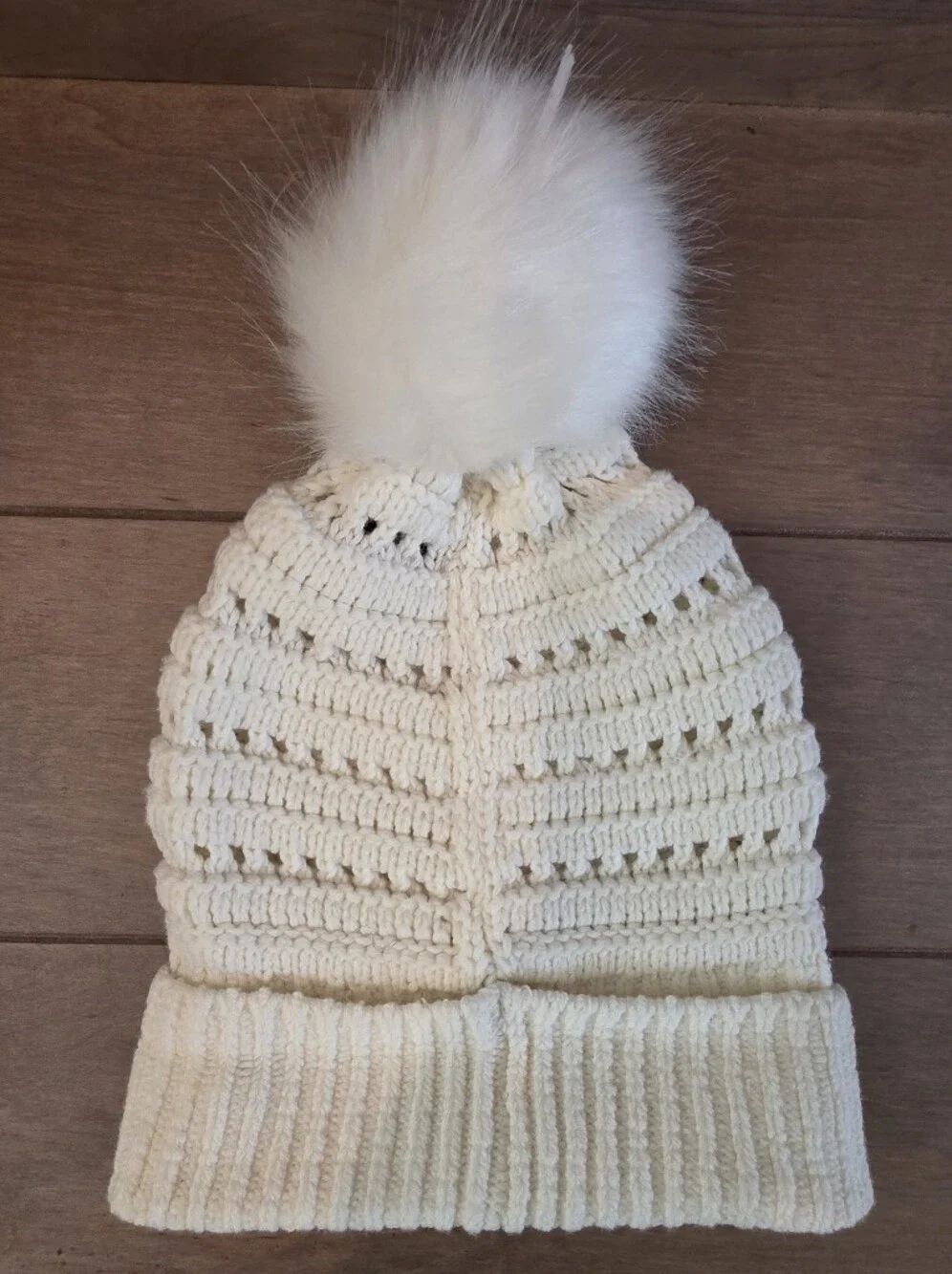 Dillard's Ivory Knit Faux Fur Pom-Pom Beanie